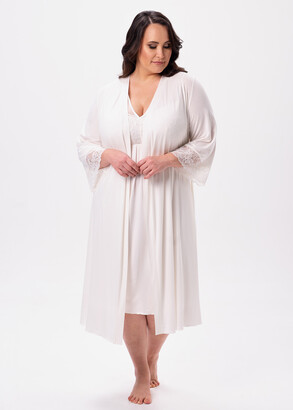 2519/1 Женский халат из вискозы большого размера Shato Экрю