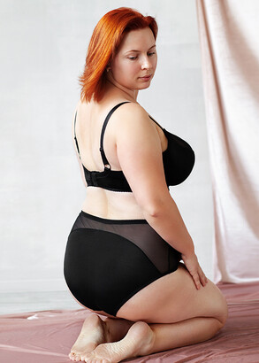 132 Трусы-слип большого размера средней посадки Lupoline Черный
