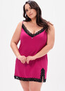 2307 Женская ночная сорочка на бретелях из вискозы Shato Малиновый